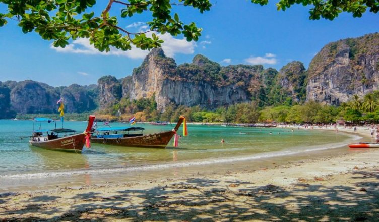 bang tao beach Thailand