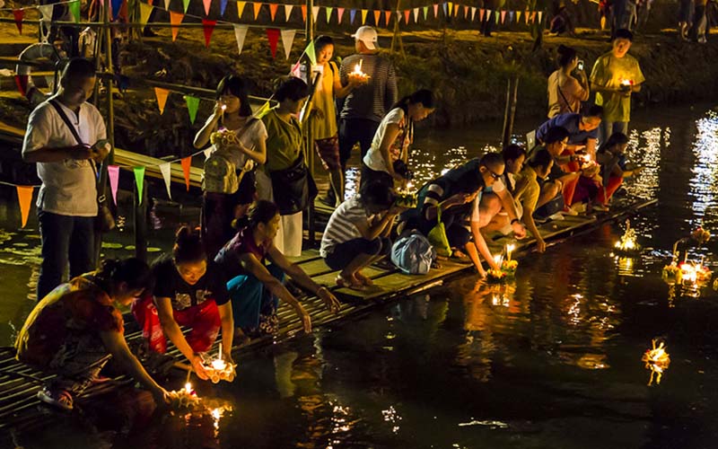 Loy Krathong