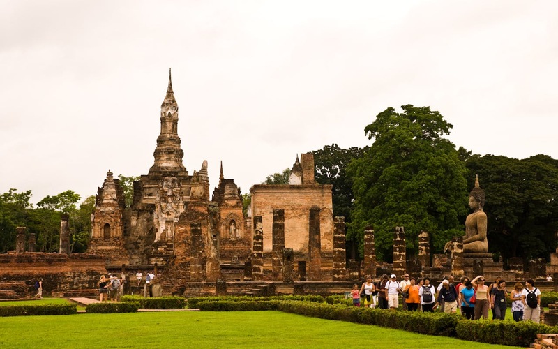 Sukhothai Walking in The Park